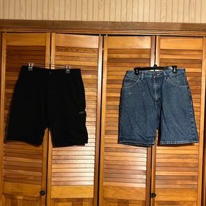 Wrangler shorts. Size 34